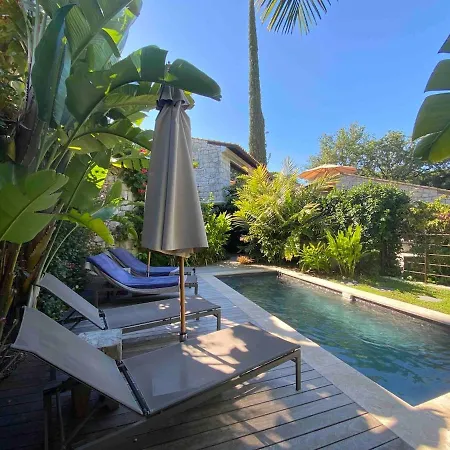 Villa Sur Les Hauteurs De Maison Vue Sur La Baie *